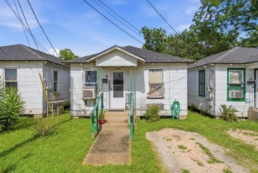 2222 Erastus Street Houston, TX 77020