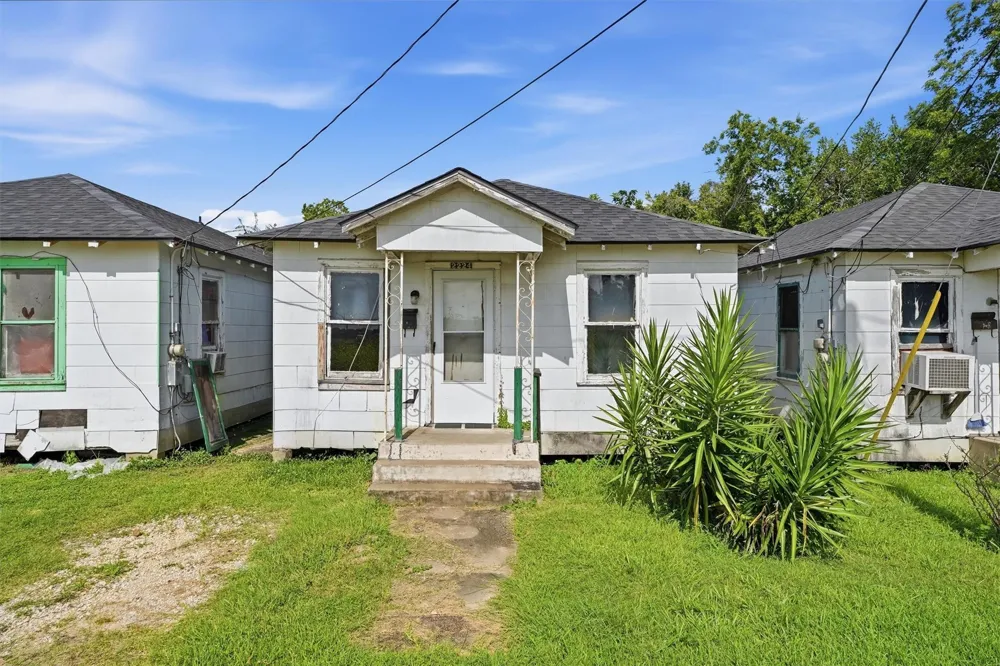 2222 Erastus Street Houston, TX 77020