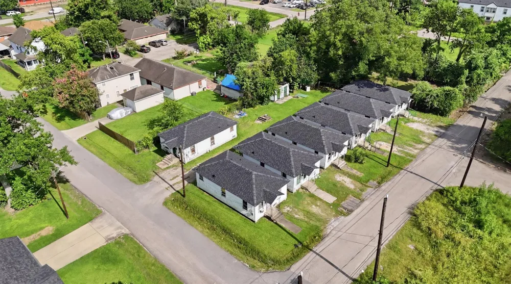 2222 Erastus Street Houston, TX 77020