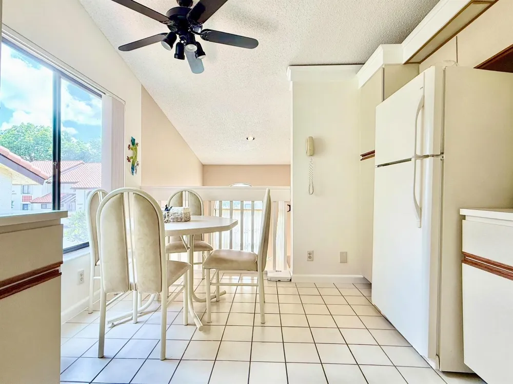 10678 OCEAN PALM WAY #202 Boynton Beach, FL 33437