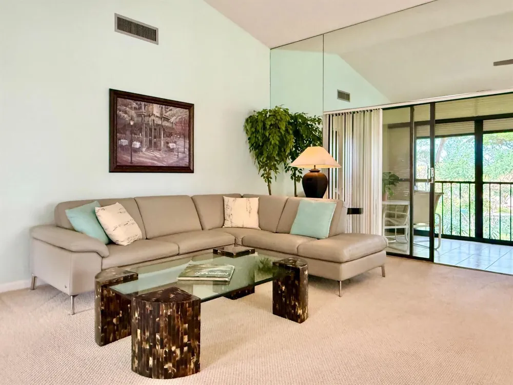 10678 OCEAN PALM WAY #202 Boynton Beach, FL 33437