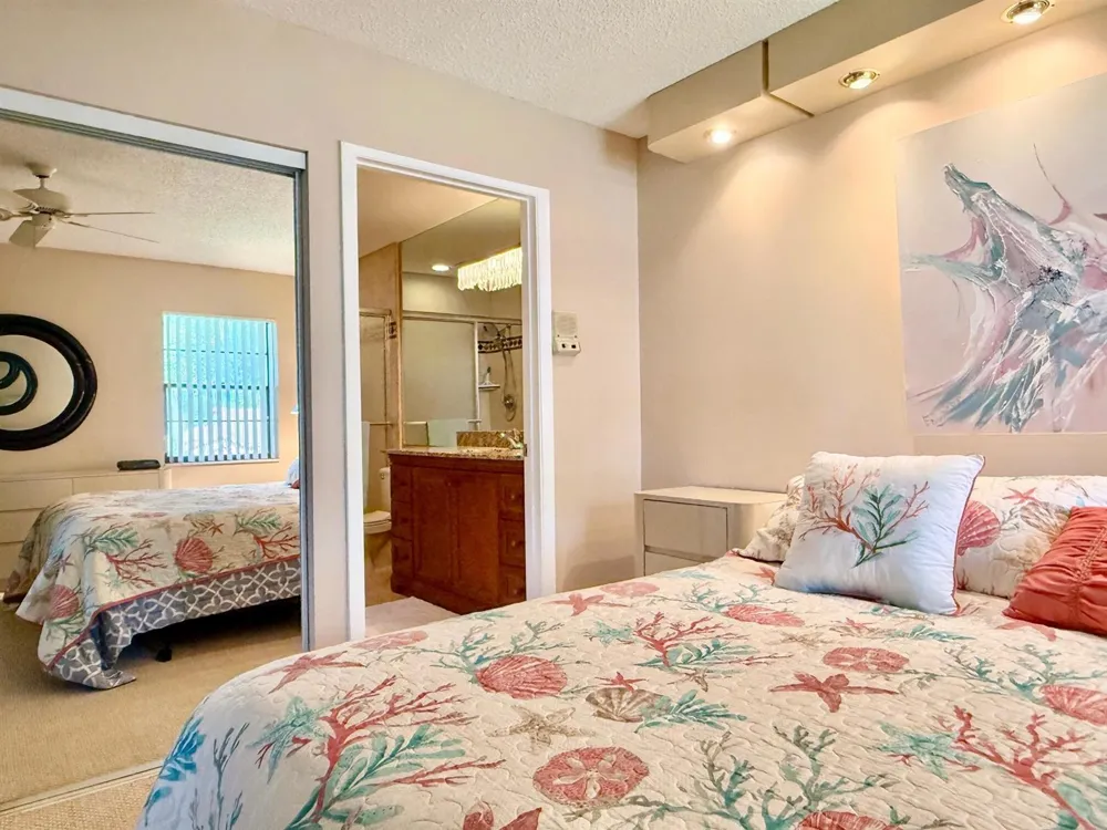 10678 OCEAN PALM WAY #202 Boynton Beach, FL 33437