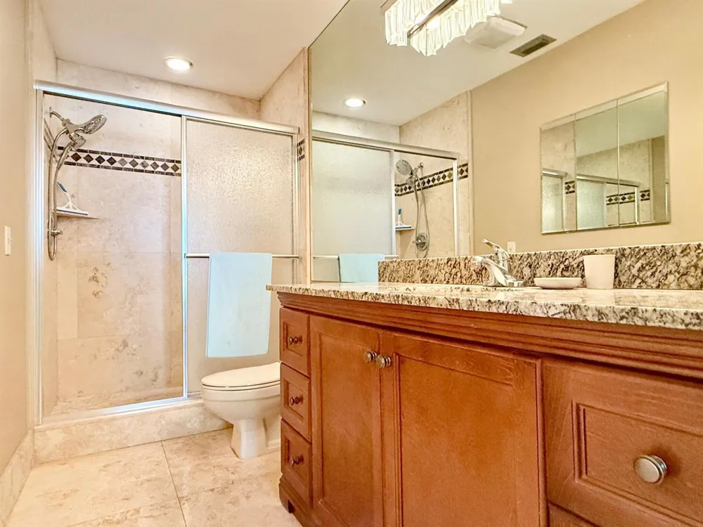 10678 OCEAN PALM WAY #202 Boynton Beach, FL 33437