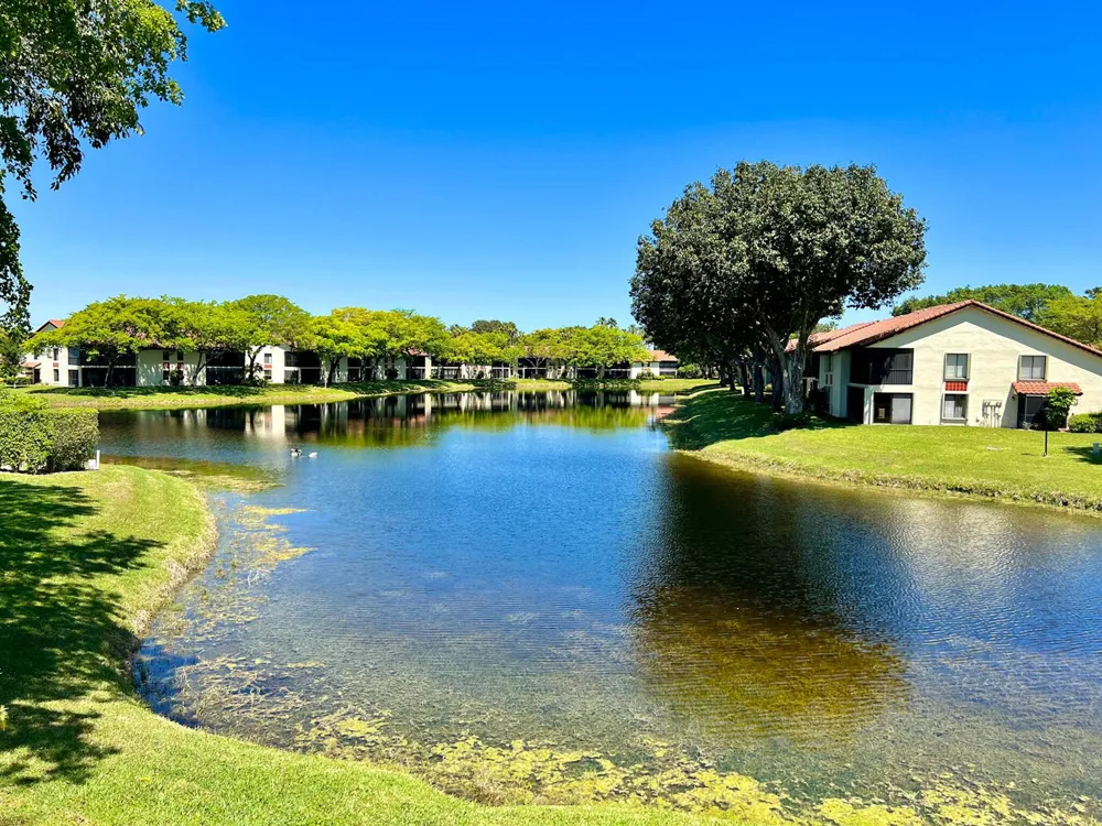 10678 OCEAN PALM WAY #202 Boynton Beach, FL 33437
