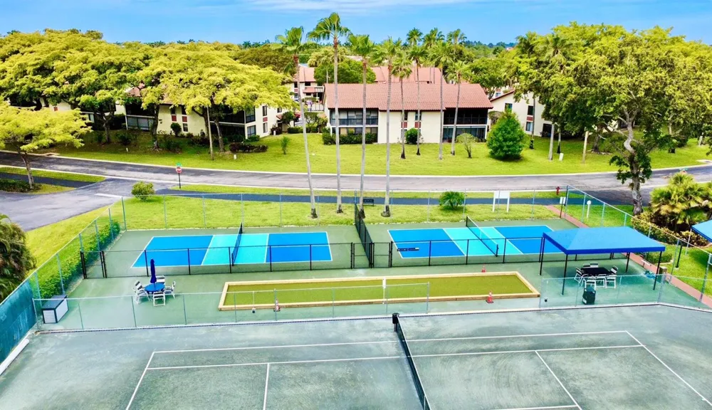 10678 OCEAN PALM WAY #202 Boynton Beach, FL 33437