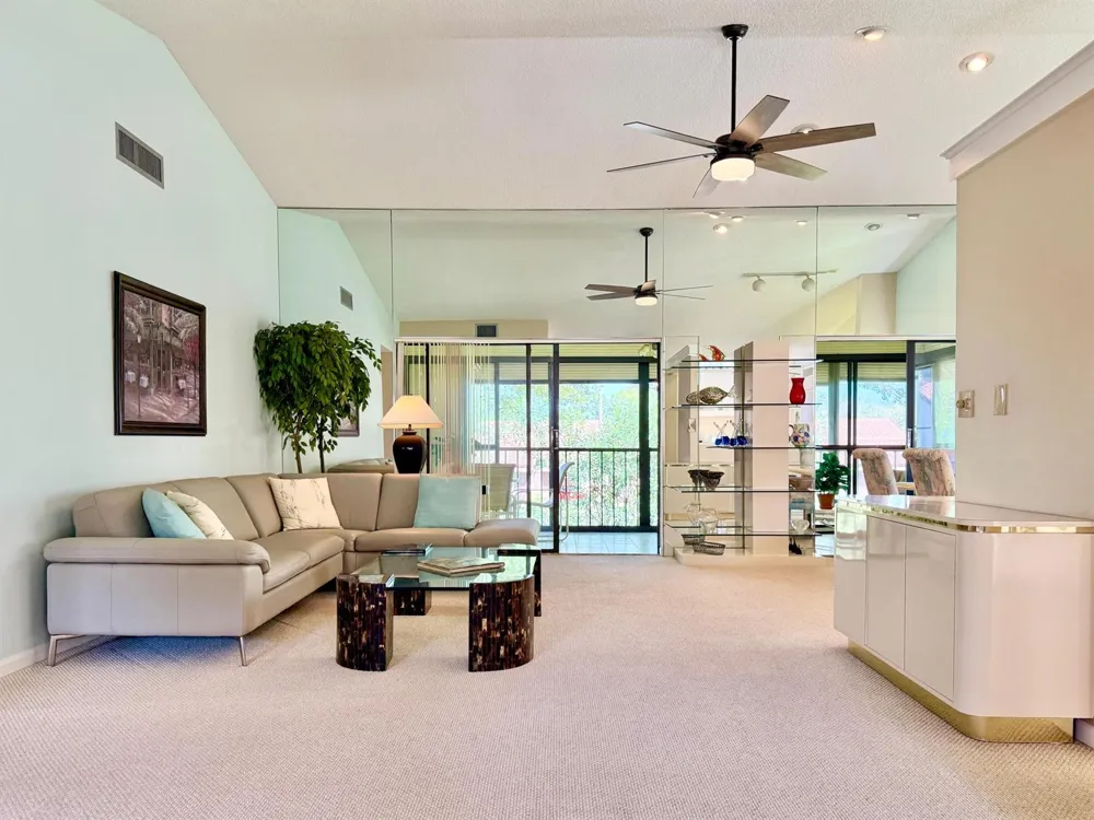 10678 OCEAN PALM WAY #202 Boynton Beach, FL 33437