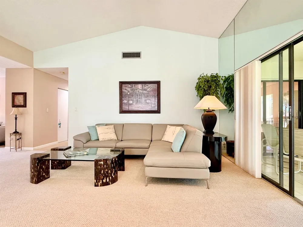 10678 OCEAN PALM WAY #202 Boynton Beach, FL 33437