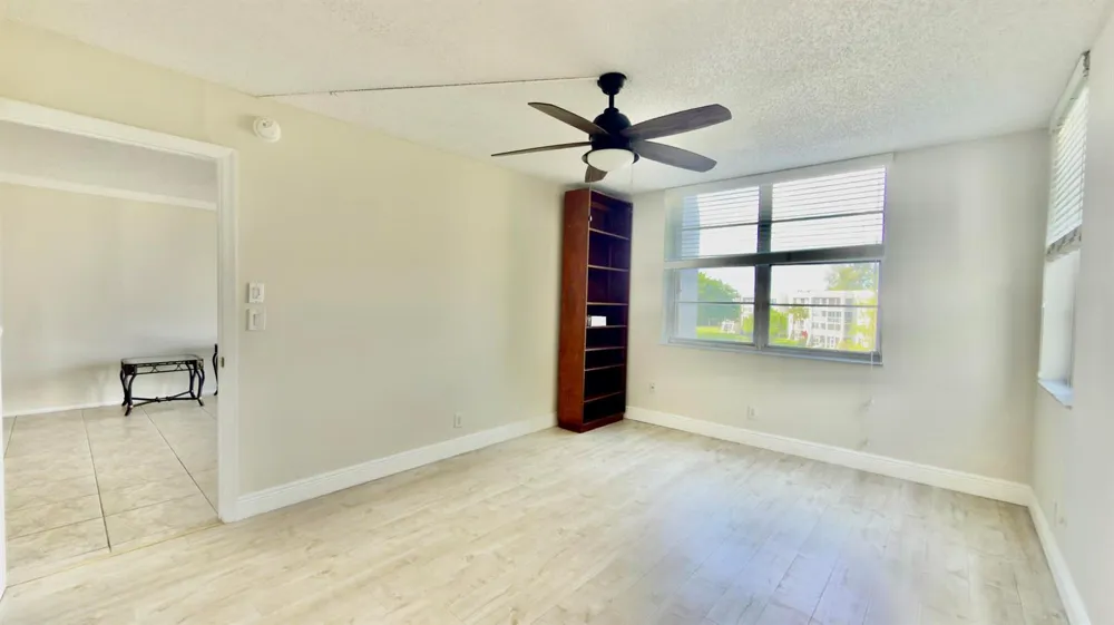 9311 ORANGE GROVE DRIVE #402 Davie, FL 33324