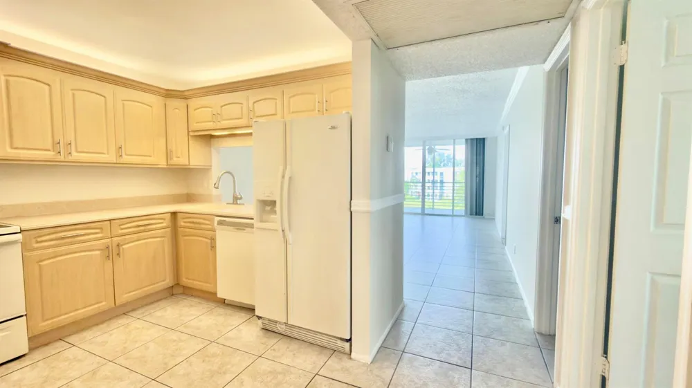 9311 ORANGE GROVE DRIVE #402 Davie, FL 33324