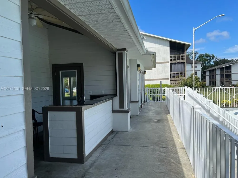 6519 W Newberry Rd #1014 Gainesville, FL 32605