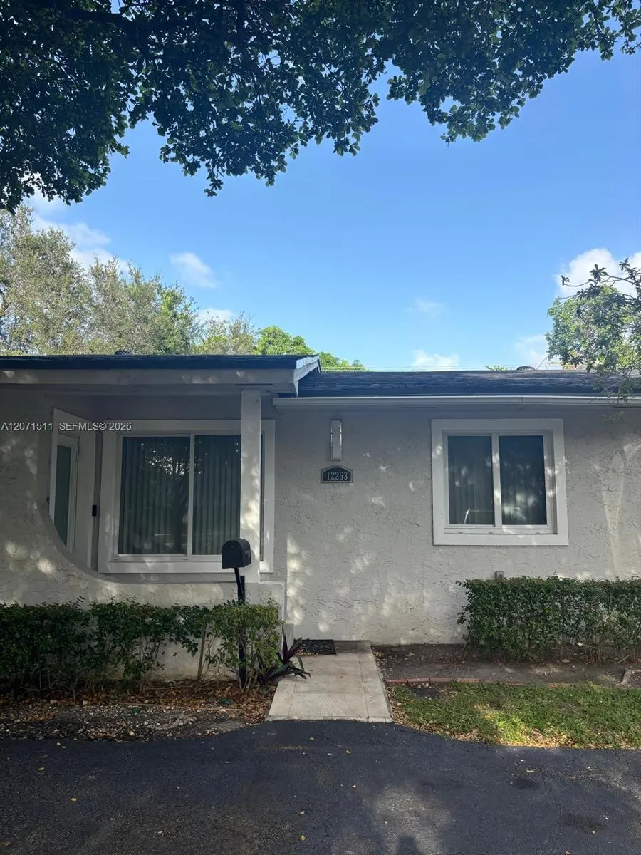 12253 SW 82nd Ave #0 Pinecrest, FL 33156