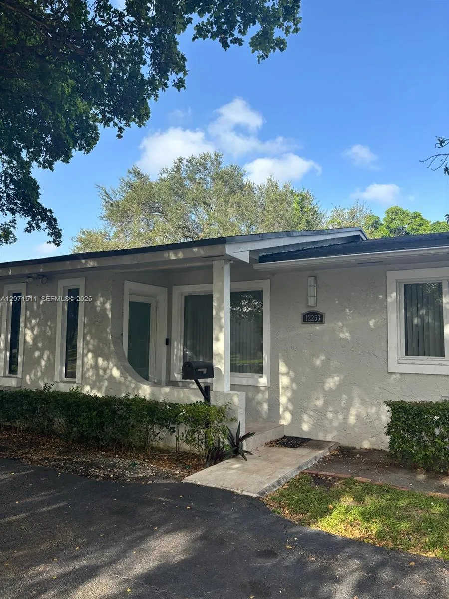 12253 SW 82nd Ave #0 Pinecrest, FL 33156