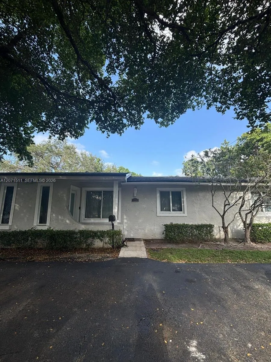 12253 SW 82nd Ave #0 Pinecrest, FL 33156
