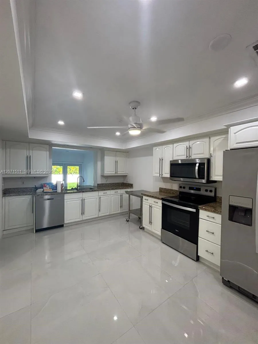 12253 SW 82nd Ave #0 Pinecrest, FL 33156