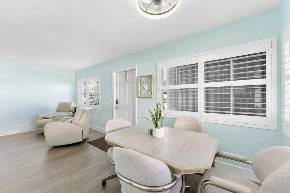 3322 CYNTHIA LANE #102 