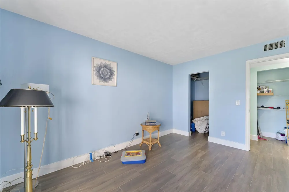 3322 CYNTHIA LANE #102 