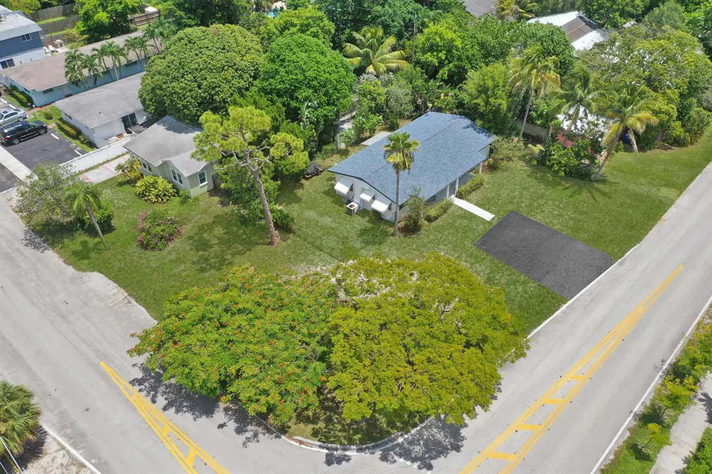 611 SW 7TH STREET Fort Lauderdale, FL 33315