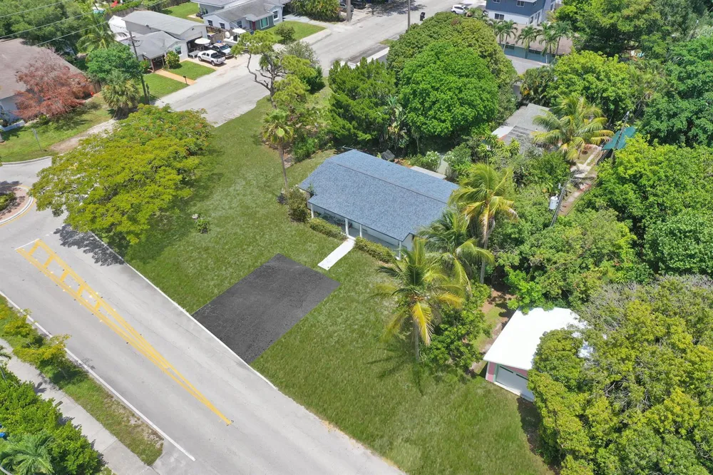 611 SW 7TH STREET Fort Lauderdale, FL 33315