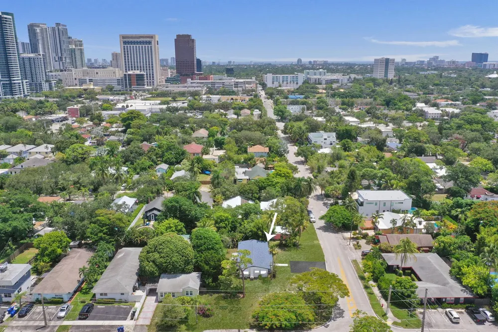 611 SW 7TH STREET Fort Lauderdale, FL 33315