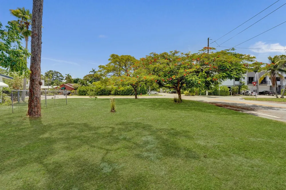 611 SW 7TH STREET Fort Lauderdale, FL 33315