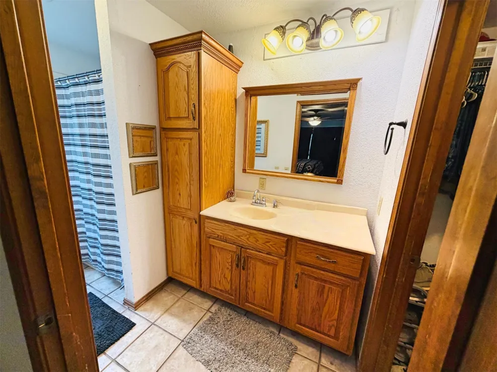 5071 Dundee Road Healdton, OK 73438