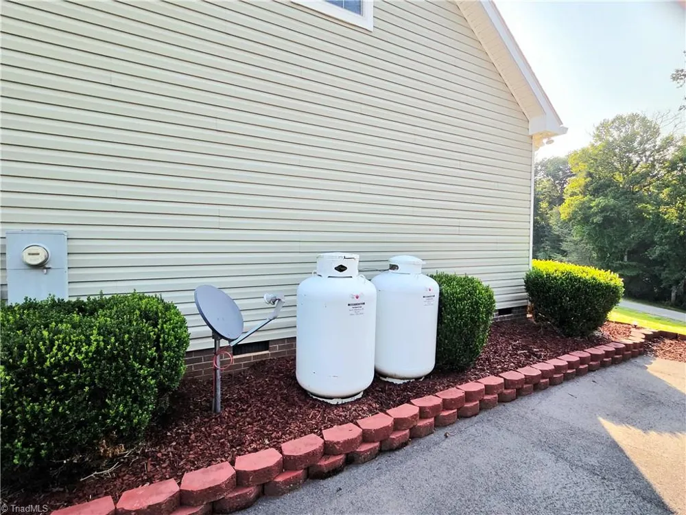 5253 Absher Road Hays, NC 28635