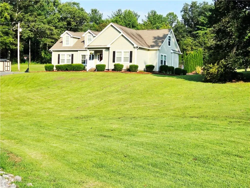 5253 Absher Road Hays, NC 28635