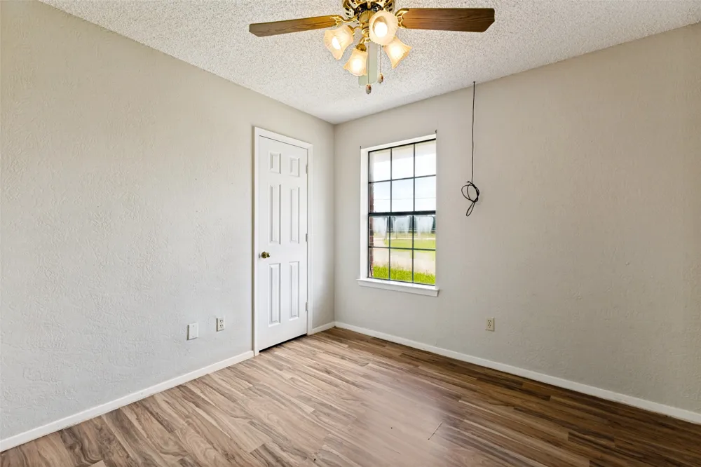 13740 Vida Lane Dallas, TX 75253