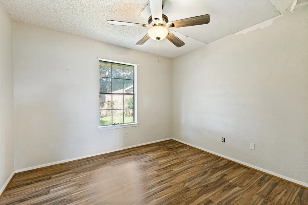 13740 Vida Lane Dallas, TX 75253