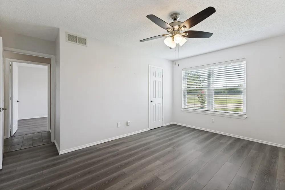 13740 Vida Lane Dallas, TX 75253