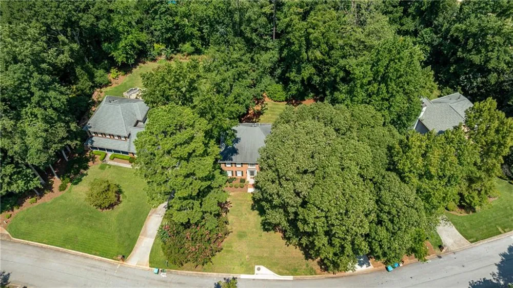 4075 Graham Way SW Lilburn, GA 30047