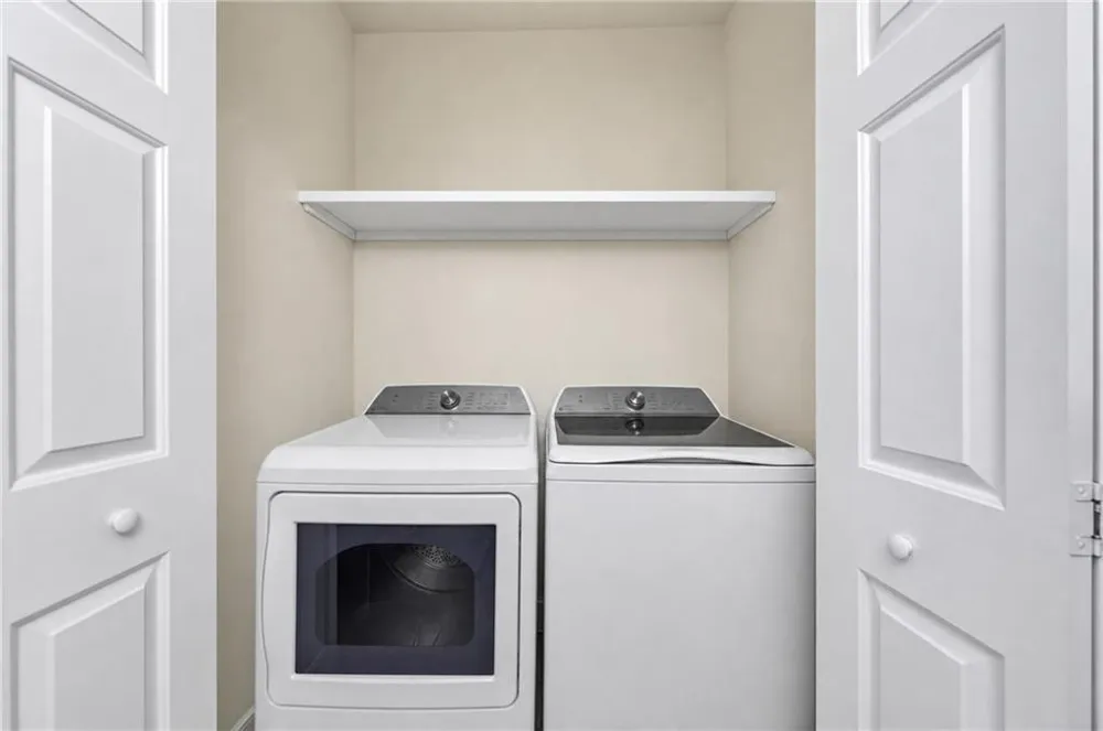 2872 Summit Crest Lane Snellville, GA 30078