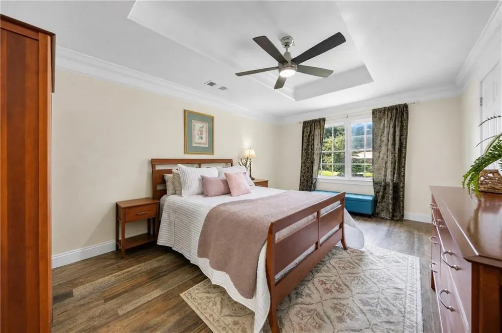 2872 Summit Crest Lane Snellville, GA 30078