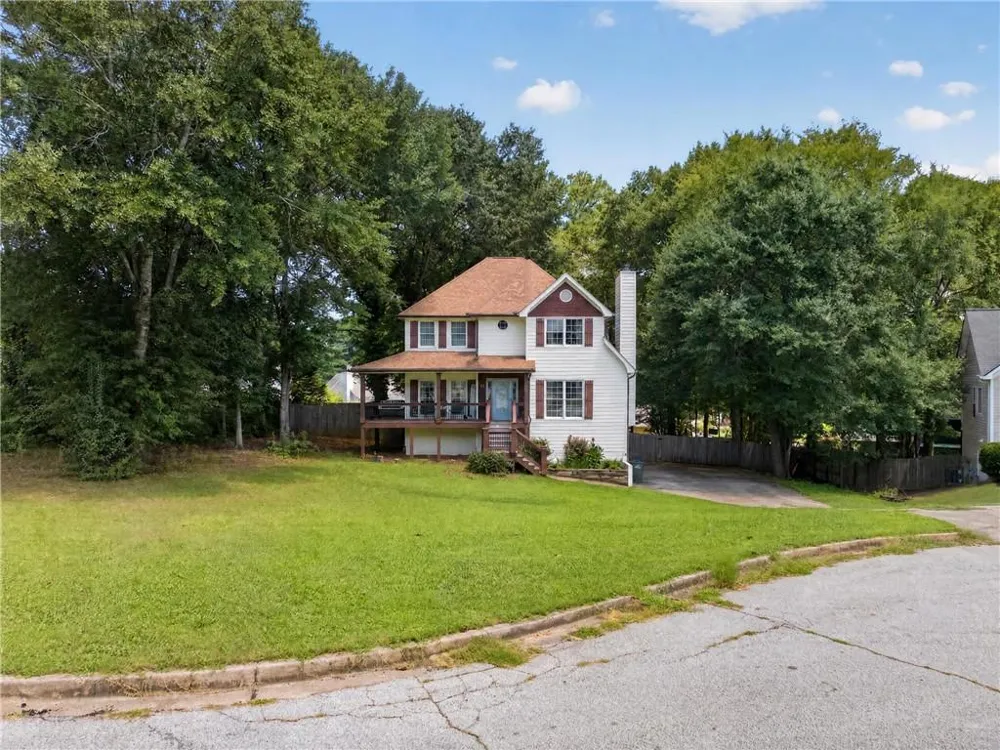2872 Summit Crest Lane Snellville, GA 30078