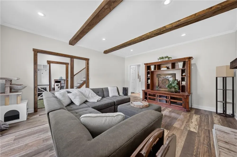2872 Summit Crest Lane Snellville, GA 30078