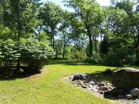 6 Cedar Glen Commons Lake