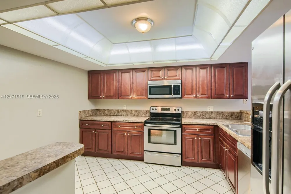 5988 Glendale Boca Raton, FL 33433