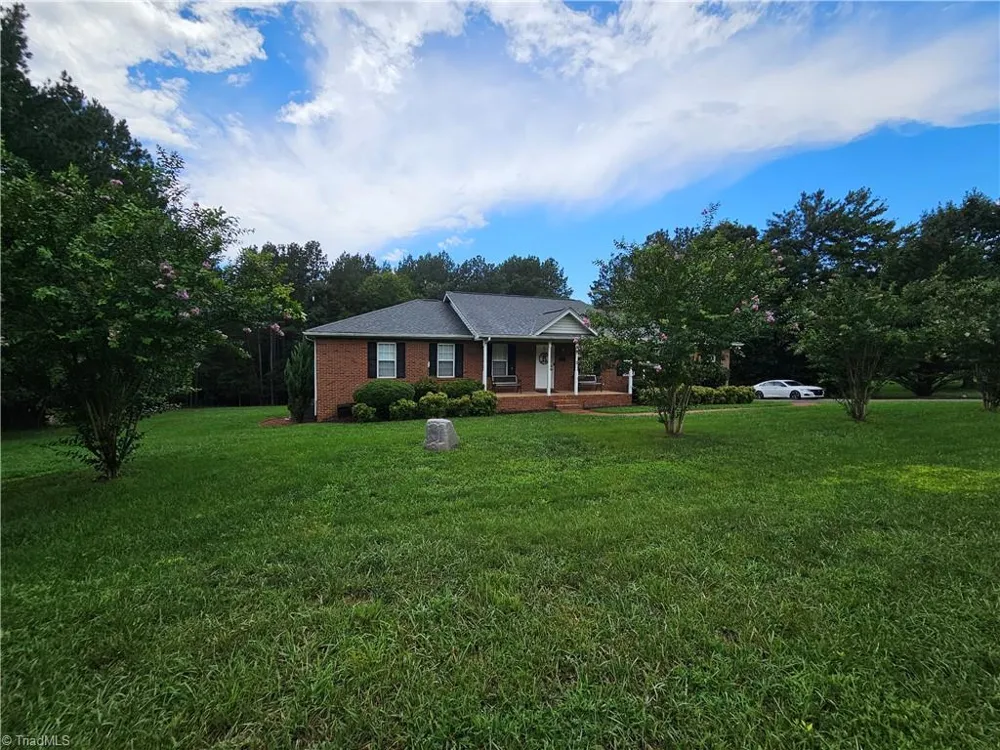 306 Gardner Point Drive Stony Point, NC 28678