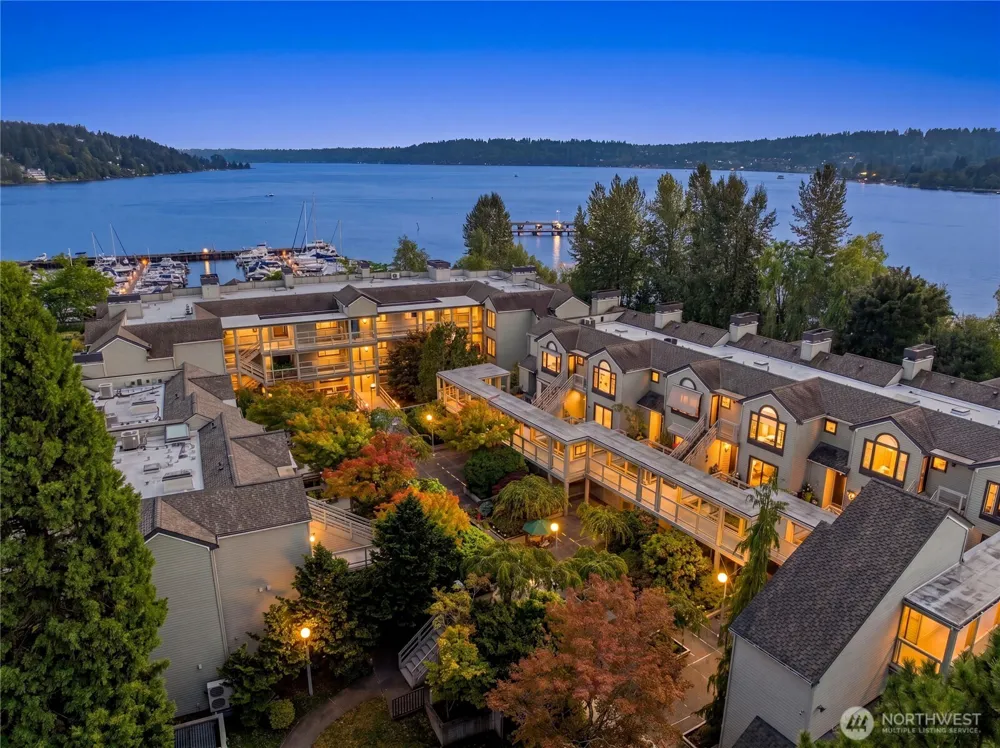 6121 NE 175th Street #A402 Kenmore, WA 98028