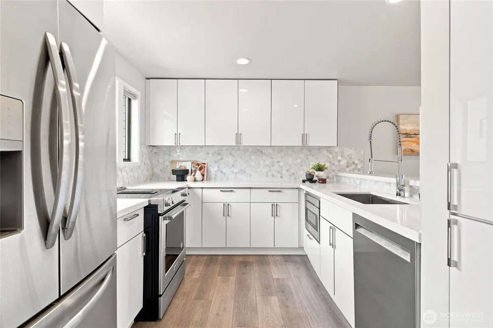 6121 NE 175th Street #A402 Kenmore, WA 98028