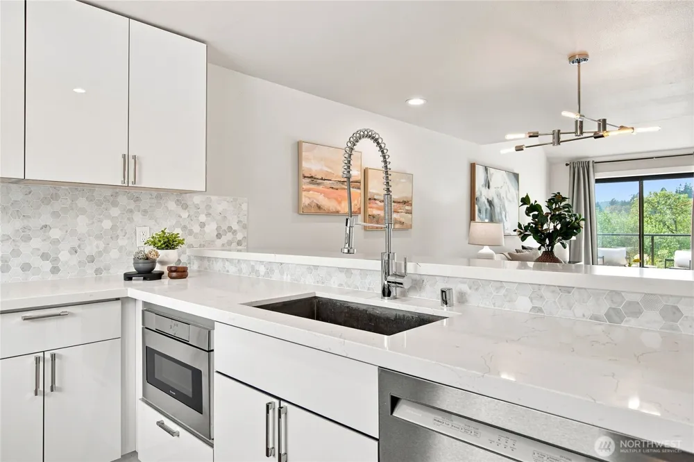 6121 NE 175th Street #A402 Kenmore, WA 98028