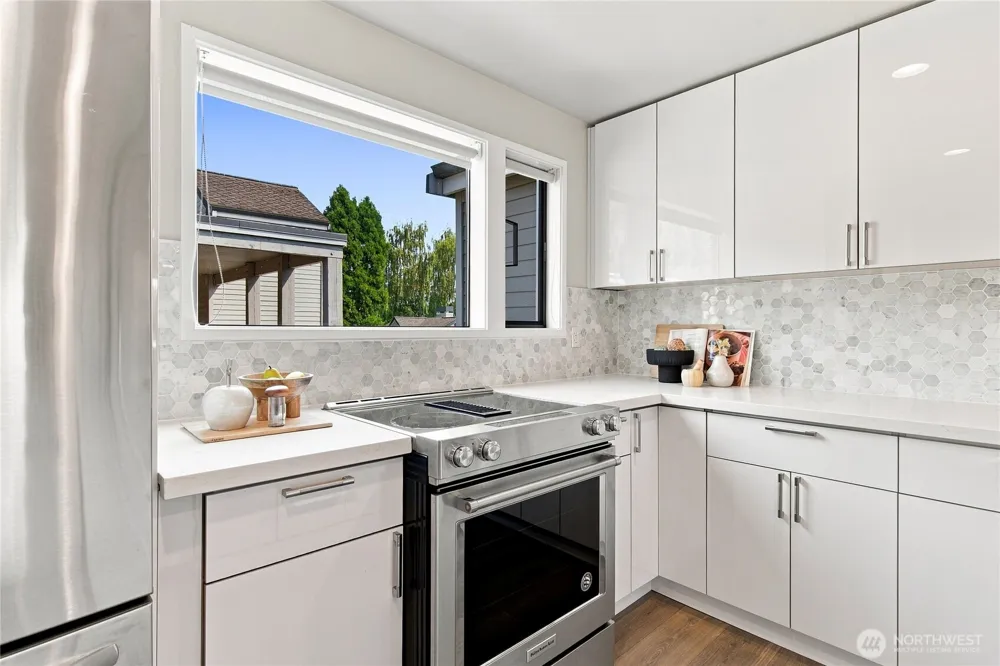 6121 NE 175th Street #A402 Kenmore, WA 98028