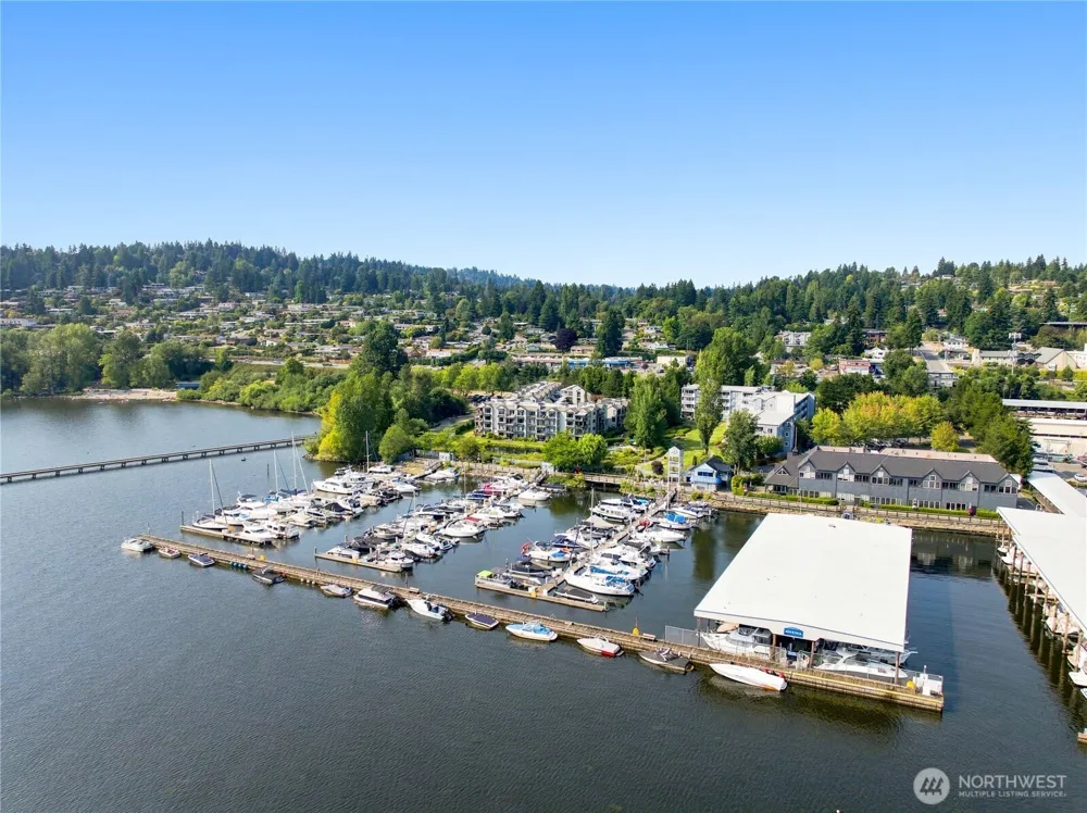6121 NE 175th Street #A402 Kenmore, WA 98028