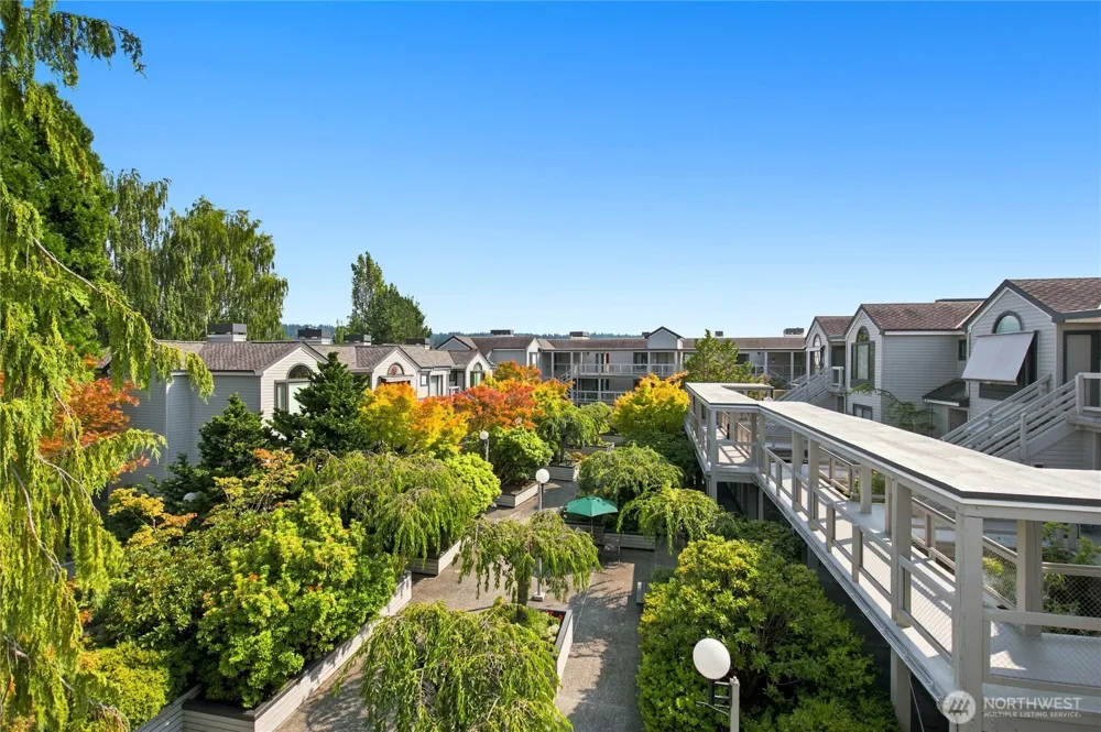 6121 NE 175th Street #A402 Kenmore, WA 98028