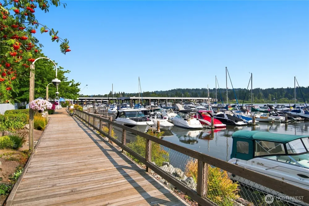 6121 NE 175th Street #A402 Kenmore, WA 98028