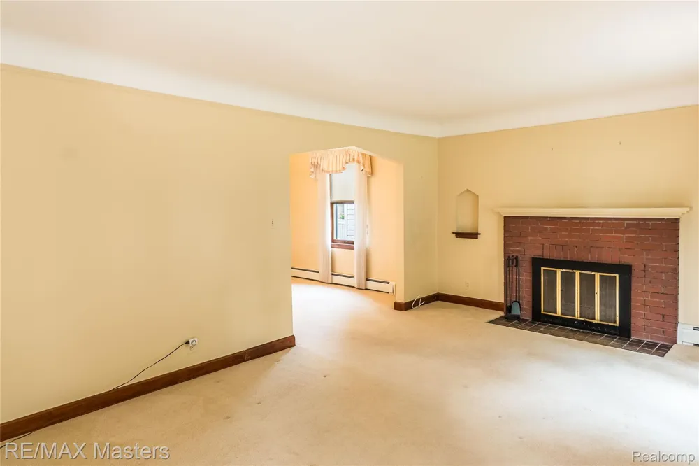 29386 Walnut Street Flat Rock City, MI 48134
