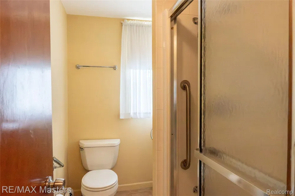 29386 Walnut Street Flat Rock City, MI 48134