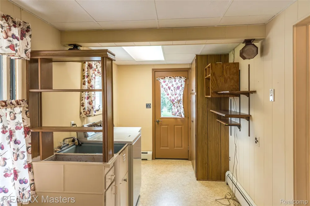 29386 Walnut Street Flat Rock City, MI 48134