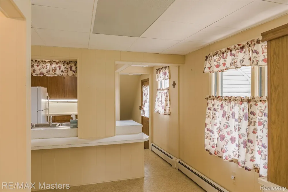 29386 Walnut Street Flat Rock City, MI 48134