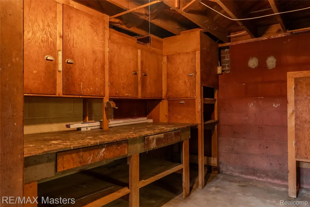29386 Walnut Street Flat Rock City, MI 48134